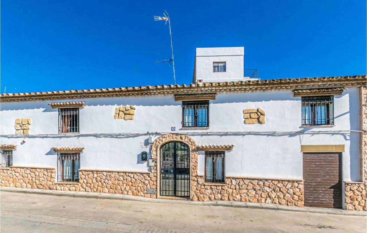 Pet Friendly Home In Hornachuelos With Kitchen Eksteriør bilde