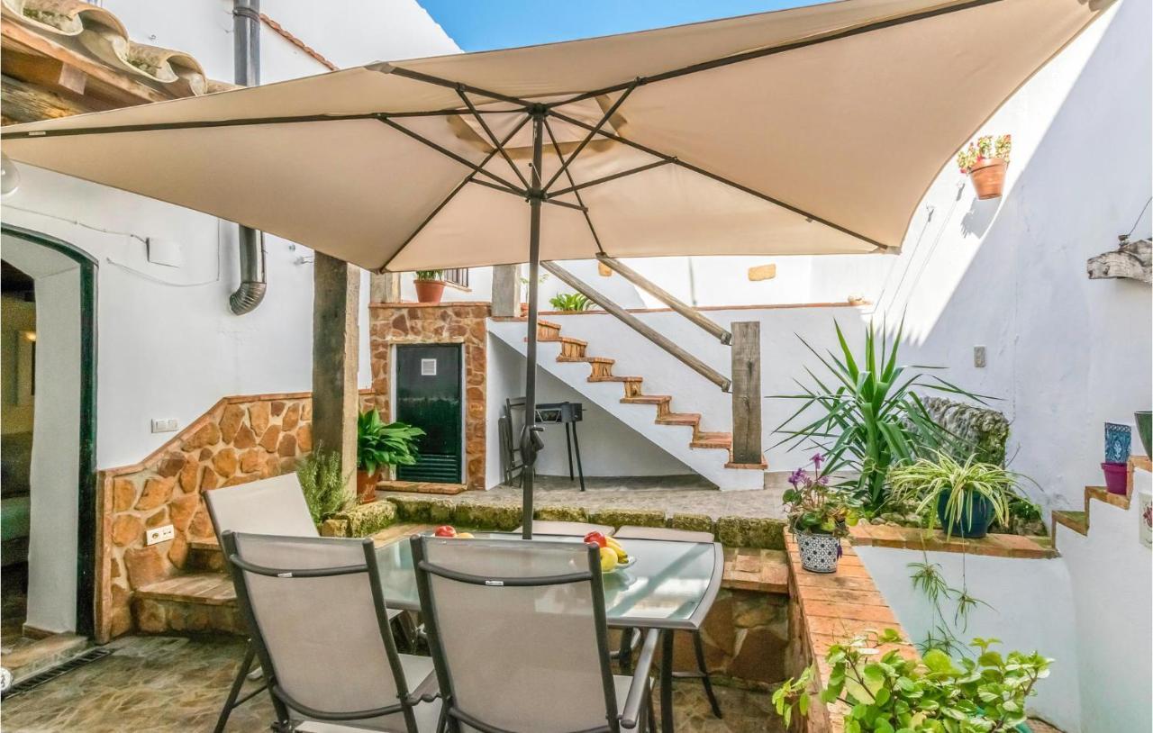 Pet Friendly Home In Hornachuelos With Kitchen Eksteriør bilde